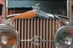 Kühlergrill eines Oldtimers (Horch)