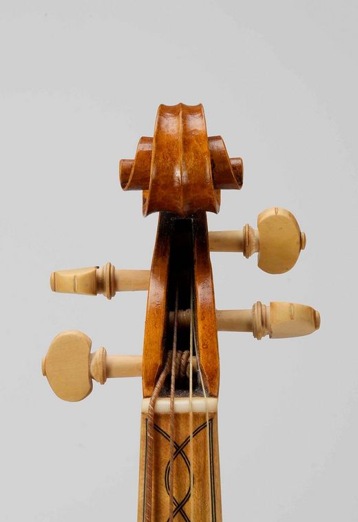 Foto: frühbarocken Violine - Schnecke von vorn