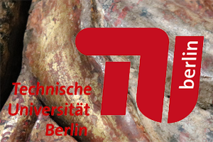 Banner: Mit Aufschrift. Technische Universität Berlin. Tagung an der TU Berlin zu künstlerischen Oberflächen.