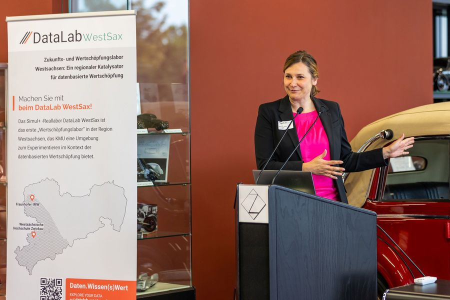 Für Zwickaus Oberbürgermeisteruin Constance Arndt ist das Reallabor eine wichtige Unterstützung für die Unternehmen der Region auf ihrem Weg der Digitalisierung