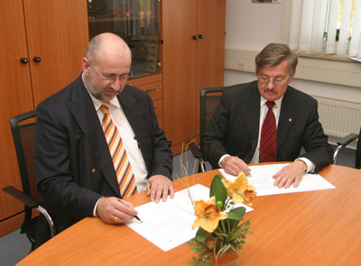 Unterzeichnung des Kooperationsvertrages