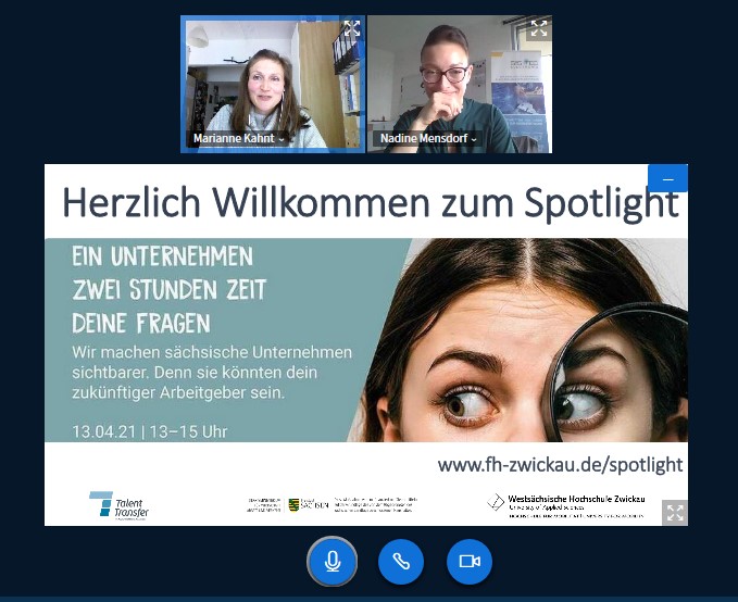 Foto: Screenshot eines Onlinechats. Die zwei kleinen Bilder oben zeigen jeweils eine Frau, darunter ist eine Informationsfolie zur Veranstaltung. 